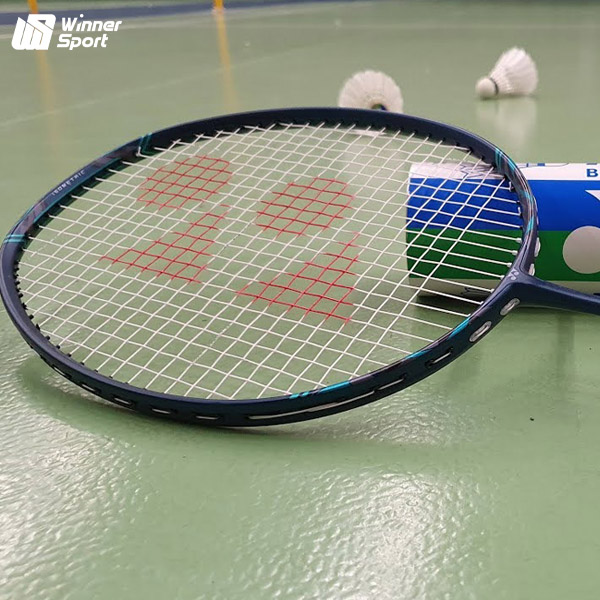 خرید راکتِ بدمینتون آنلاین: راکت بدمینتون مارک یونکس (Yonex)