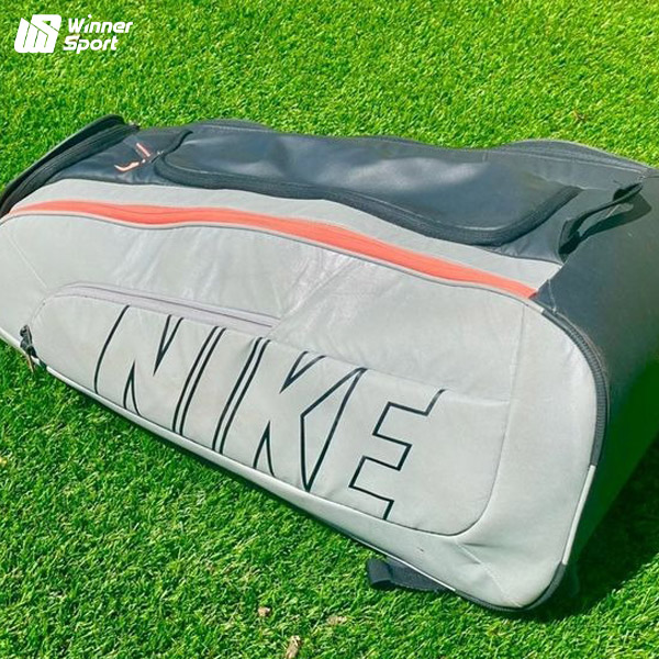 فروش اینترنتی ساک تنیس: 4. ساک تنیس نایک (Nike)