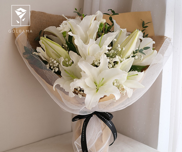 دسته گل لیلی کازابلانکا برای قرار اول