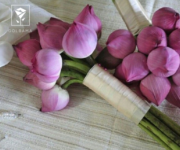 دسته گل نیلوفر برای قرار اول