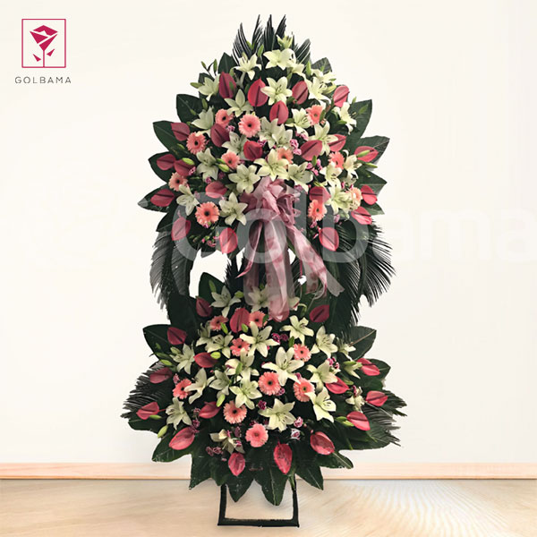 خرید تاج گل برای نمایشگاه تهران و انواع نمایشگاه: تاج گل تبریک آفتاب‌گردان