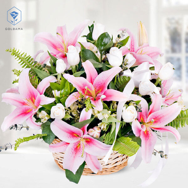 سبد گل لاکچری گل زنبق