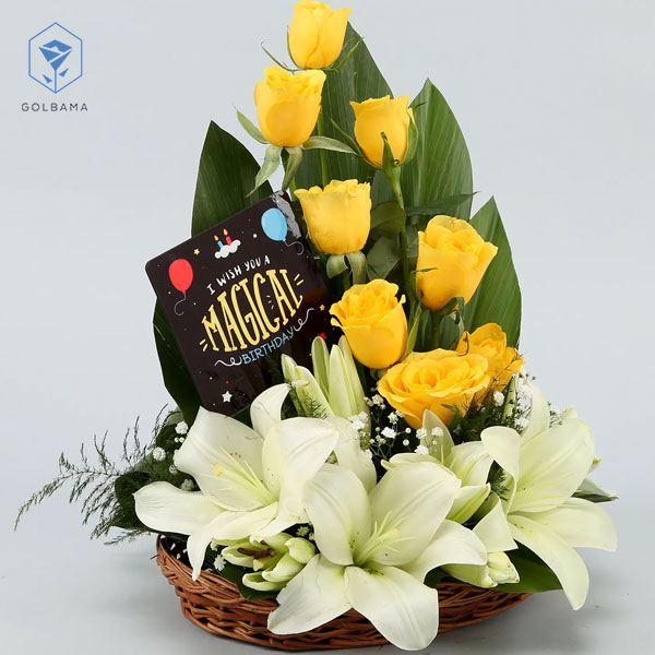 با گل زنبق سبد گل تولد دخترانه 