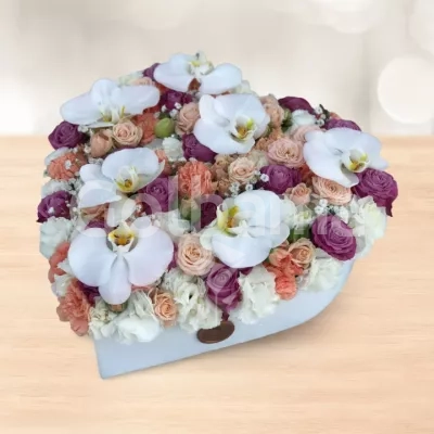 باکس گل قلبی ارکیده سفید رز بنفش