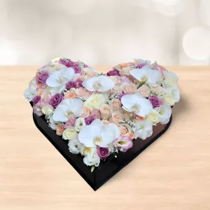 باکس گل قلبی رز ارکیده سفید بنفش