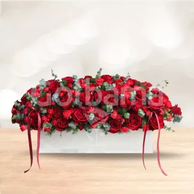 باکس گل مستطیلی سفید رز قرمز