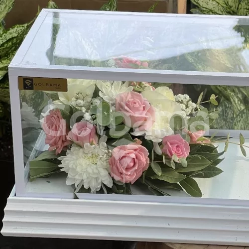 باکس گل هدیه شیشه ای رز صورتی