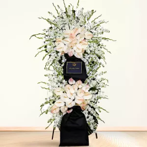 تاج گل تسلیت دو طبقه گلایل شب بو و آنتوریوم