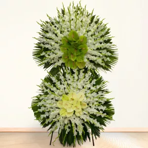 تاج گل دو طبقه گلایل آنتریوم سبز کرم