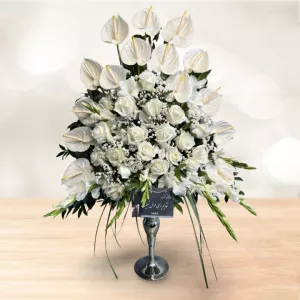 جام گل آنتوریوم رز سفید