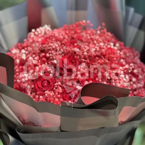 دسته گل بزرگ رز قرمز عروس کاغذ مشکی