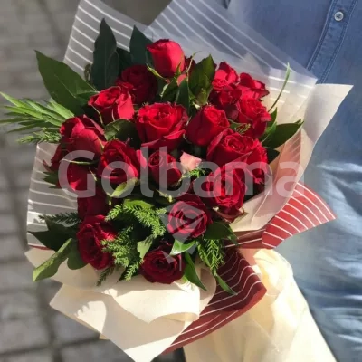 دسته گل رز قرمز طرح شمیم