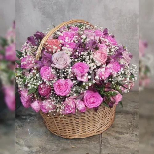 سبد گل رز صورتی عروس