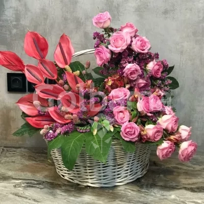 سبد گل رز آنتوریوم صورتی قرمز