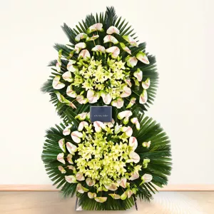 تاج گل تسلیت دو طبقه آنتوریوم و لیلیوم