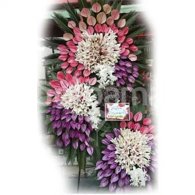 تاج گل تبریک سه طبقه آنتوریوم اورینتال و ارکیده