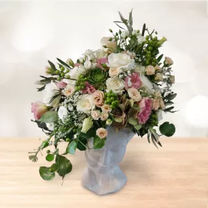 باکس گل طرح چهره رز لیسیانتوس