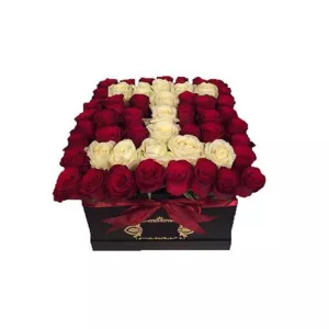 باکس گل رز دو رنگ حرف I