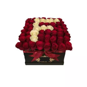 باکس گل رز دو رنگ حرف f