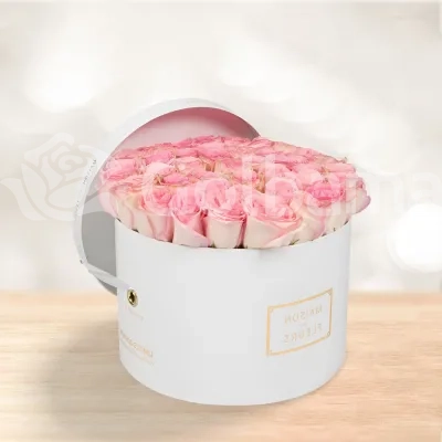 باکس گل رز سفید استوانه ای