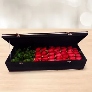 باکس گل رز قرمز صندوقچه‌ای