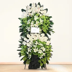 تاج گل تسلیت دوطبقه آنتریوم سبز سفید لیلیوم