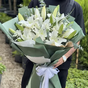 دسته گل اوریانتال کاغذ سبز