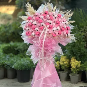 دسته گل عروسکی صورتی ایستاده بزرگ